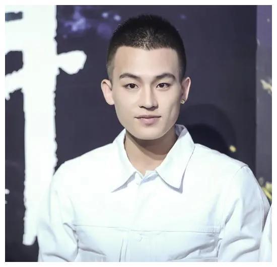 扒叔爆料欧豪视频,扒叔独家爆料背后的真相